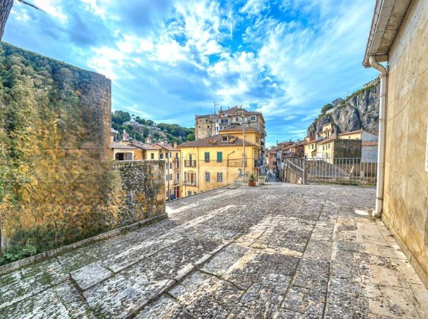 casa indipendente in vendita a Modica in zona Modica Bassa