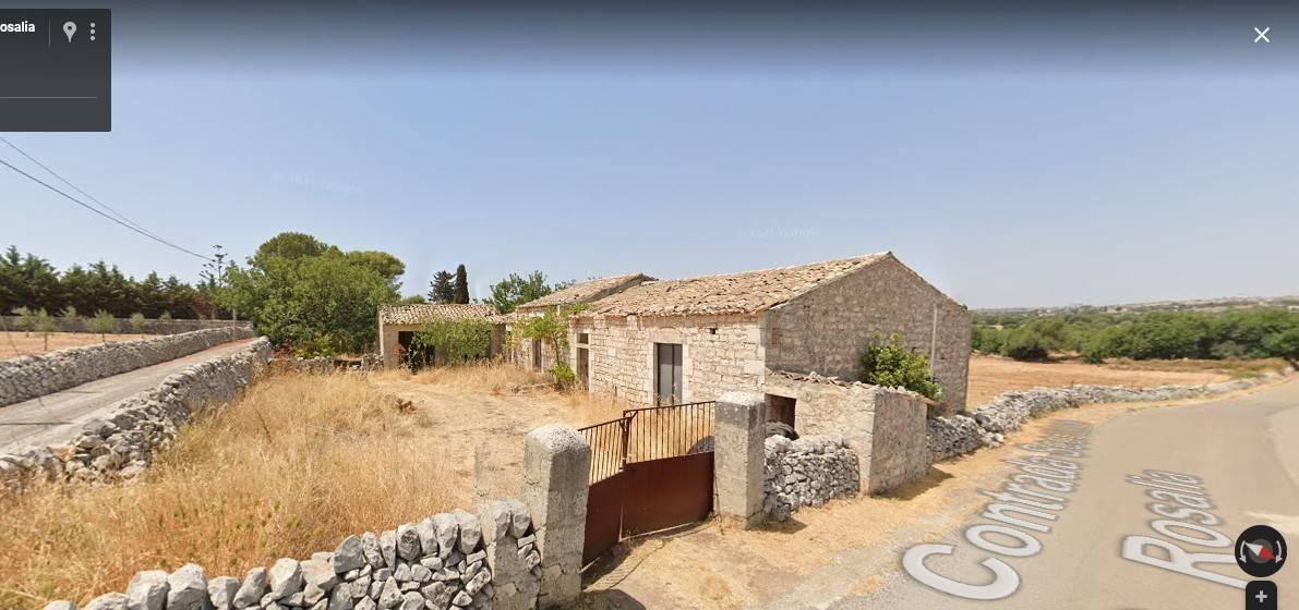casa indipendente in vendita a Modica