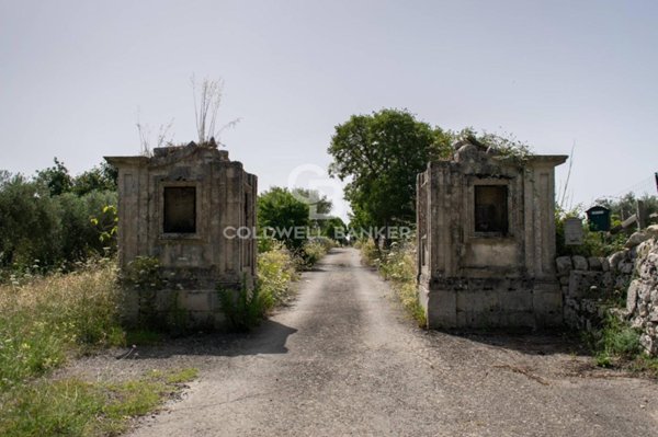 casa indipendente in vendita a Modica in zona Frigintini