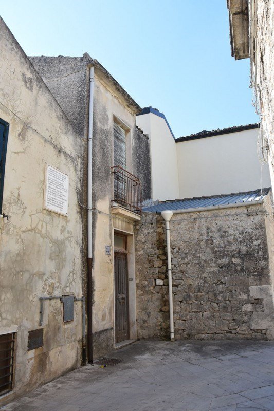 casa indipendente in vendita a Modica in zona Sacro Cuore