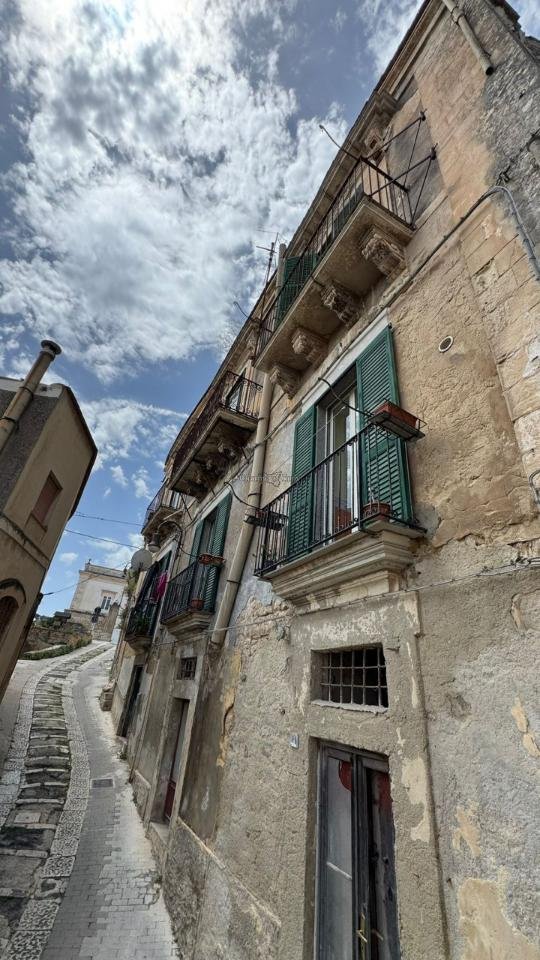 casa indipendente in vendita a Modica