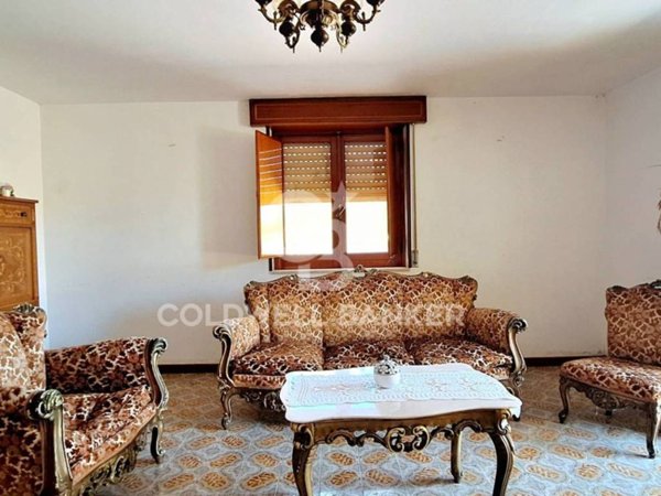 casa indipendente in vendita a Modica