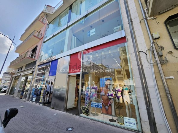 locale commerciale in vendita a Modica in zona Sacro Cuore