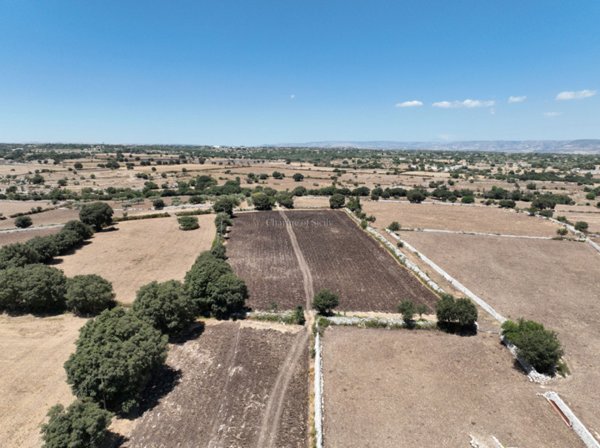 casa indipendente in vendita a Modica