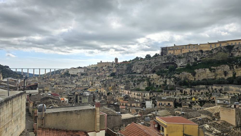 casa indipendente in vendita a Modica