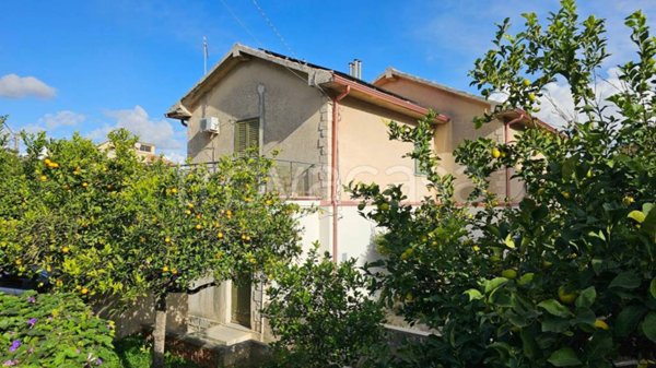 casa indipendente in vendita a Modica in zona Sacro Cuore