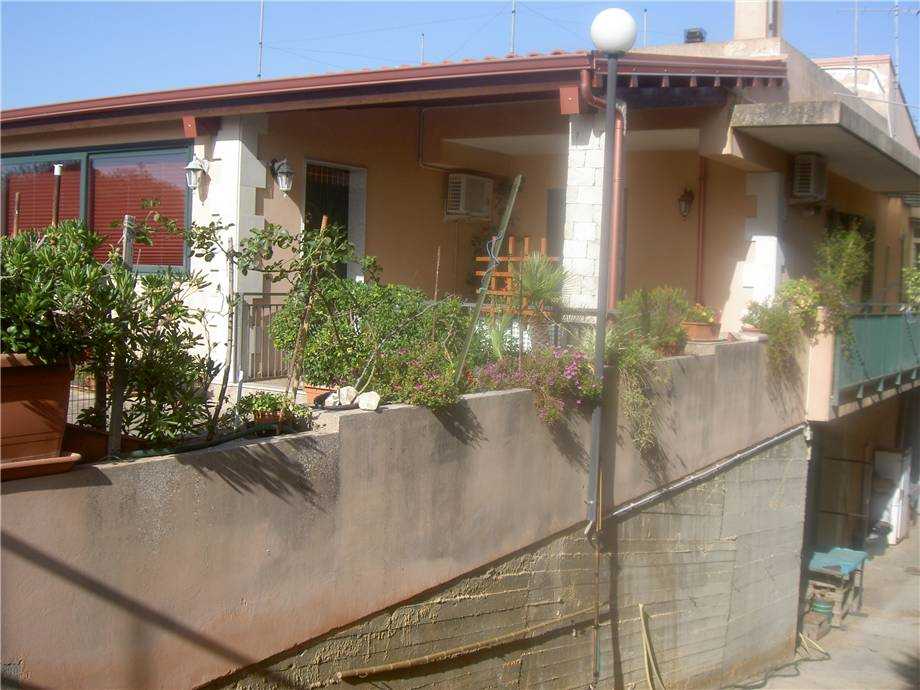 casa indipendente in vendita a Modica