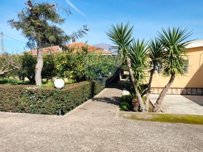 casa indipendente in vendita a Modica