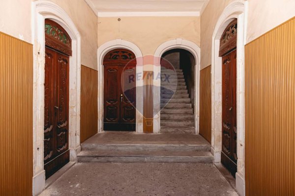casa indipendente in vendita a Modica