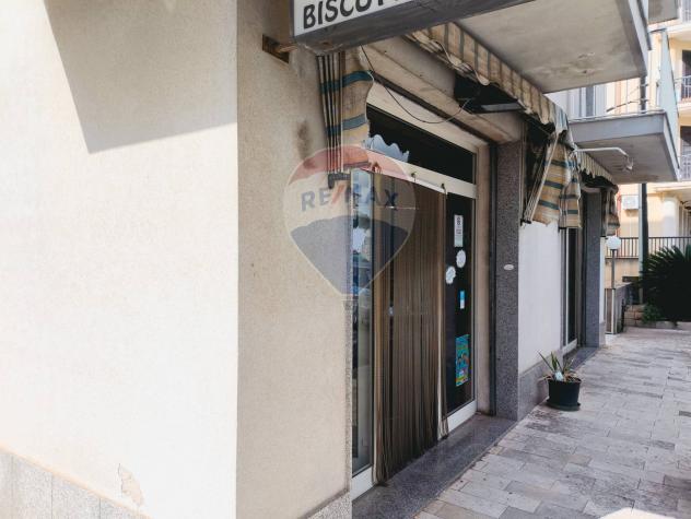 locale commerciale in vendita a Modica in zona Modica Alta