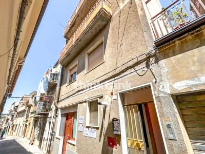 casa indipendente in vendita a Modica