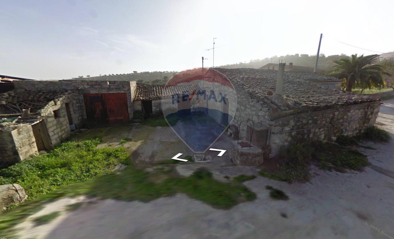 casa indipendente in vendita a Modica