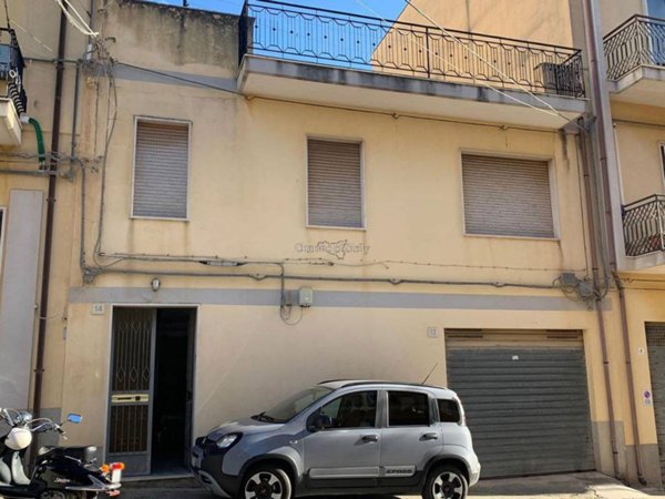 casa indipendente in vendita a Modica in zona Modica Alta