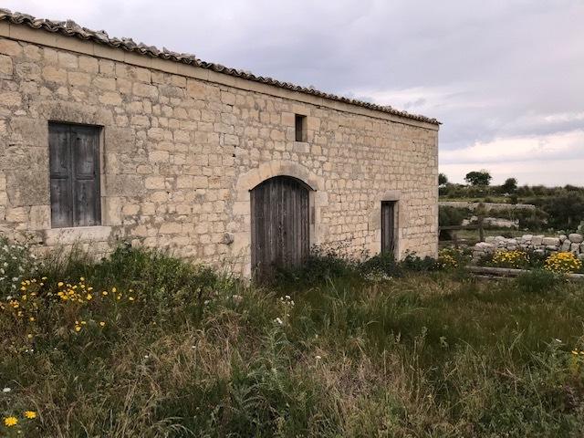 pentavano in vendita a Modica