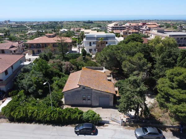 casa indipendente in vendita a Modica in zona Sacro Cuore