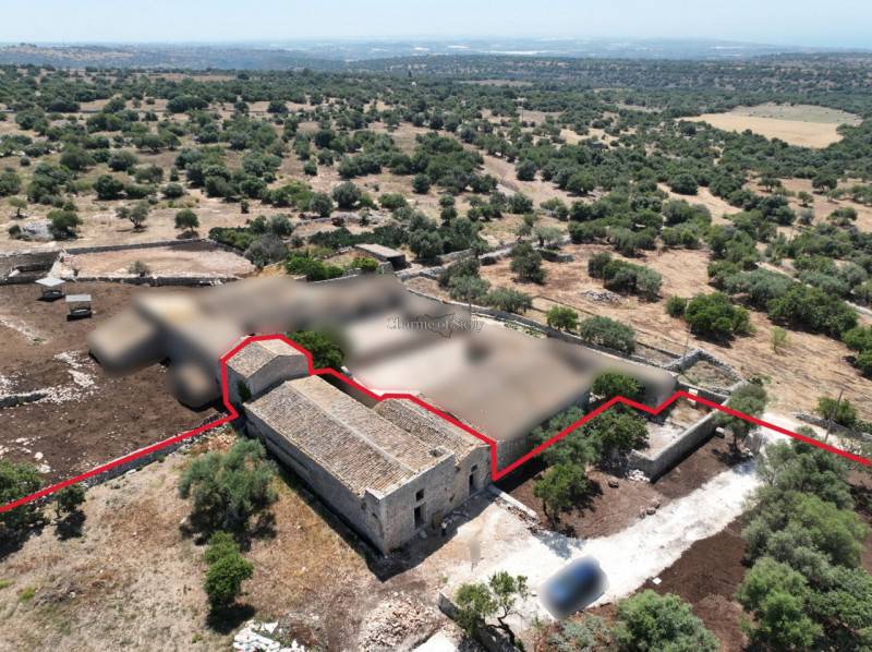 casa indipendente in vendita a Modica