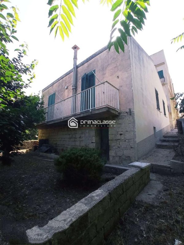 casa indipendente in vendita a Modica in zona Modica Alta