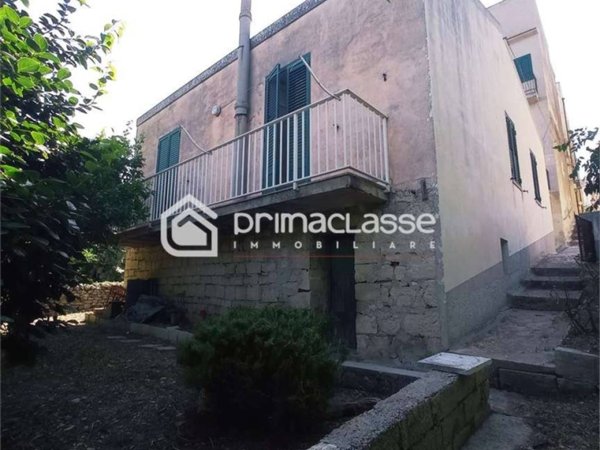 casa indipendente in vendita a Modica in zona Modica Alta