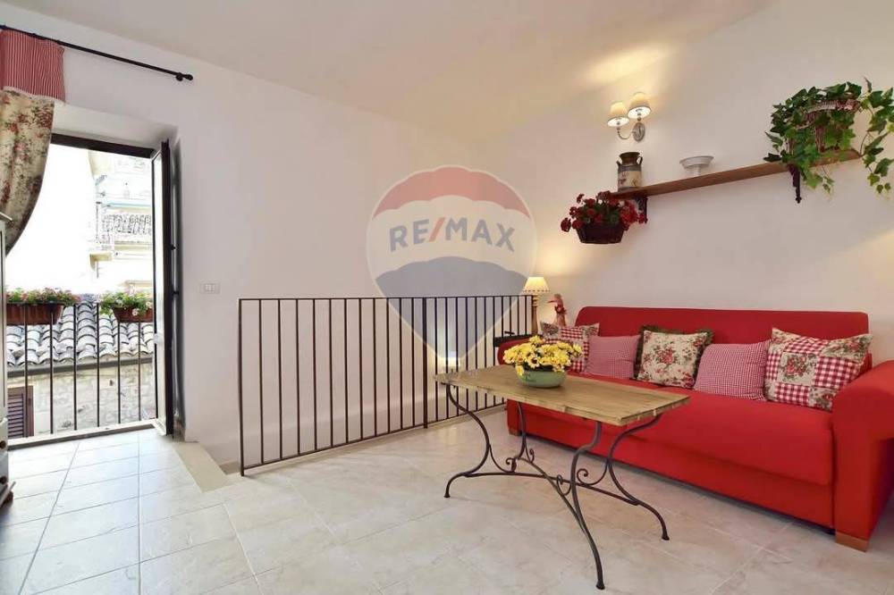 casa indipendente in vendita a Modica in zona Modica Bassa