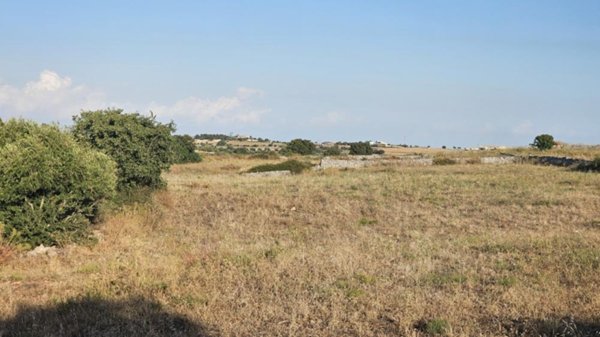 casa indipendente in vendita a Modica