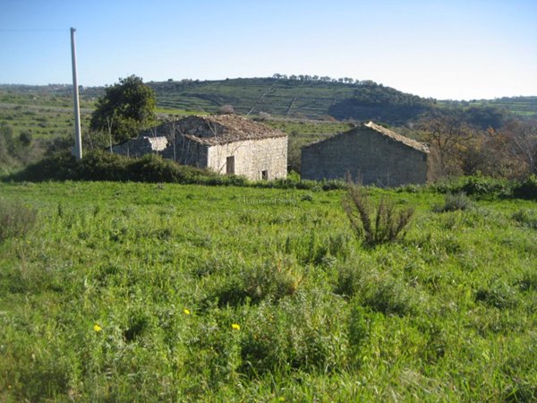 casa indipendente in vendita a Modica in zona Modica Alta