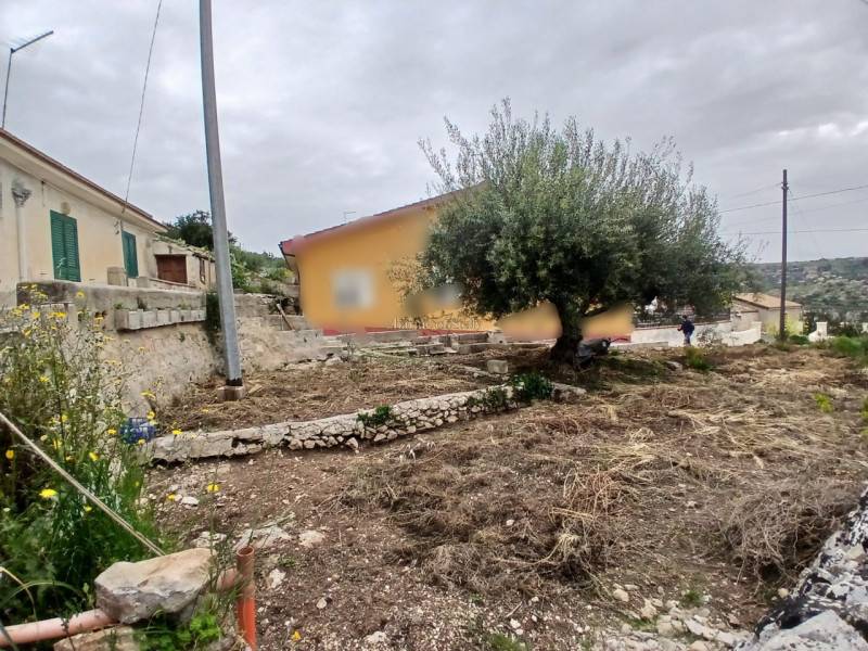 casa indipendente in vendita a Modica in zona Modica Bassa