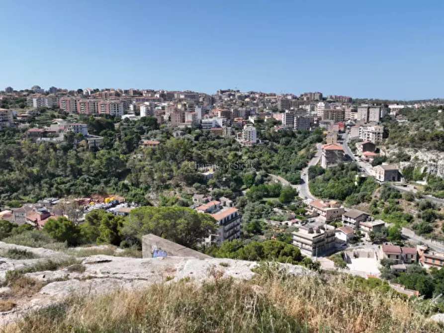 casa indipendente in vendita a Modica