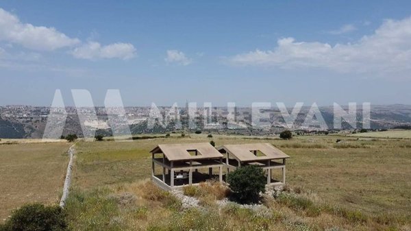 casa indipendente in vendita a Modica