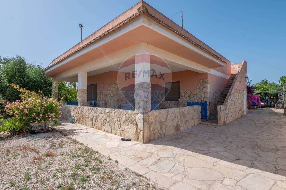 casa indipendente in vendita a Modica