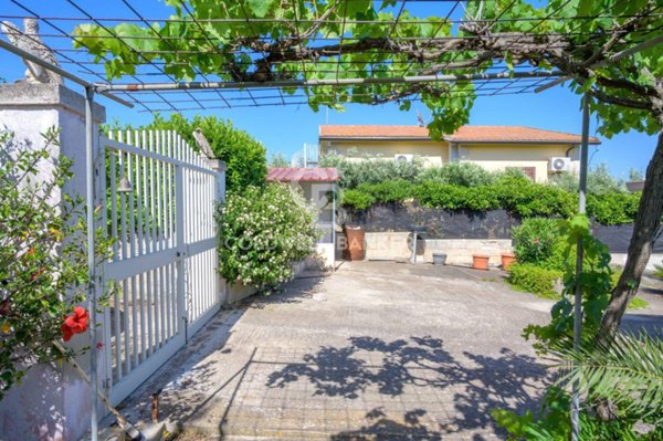 casa indipendente in vendita a Modica in zona Zappulla