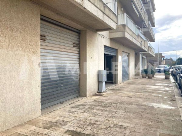 negozio in vendita a Modica in zona Modica Alta