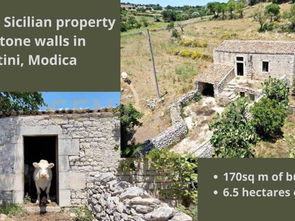 casa indipendente in vendita a Modica in zona Modica Alta