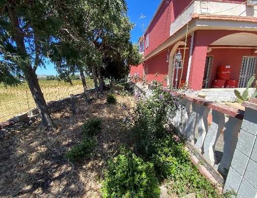casa indipendente in vendita a Modica