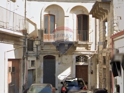 locale di sgombero in vendita a Modica in zona Modica Alta