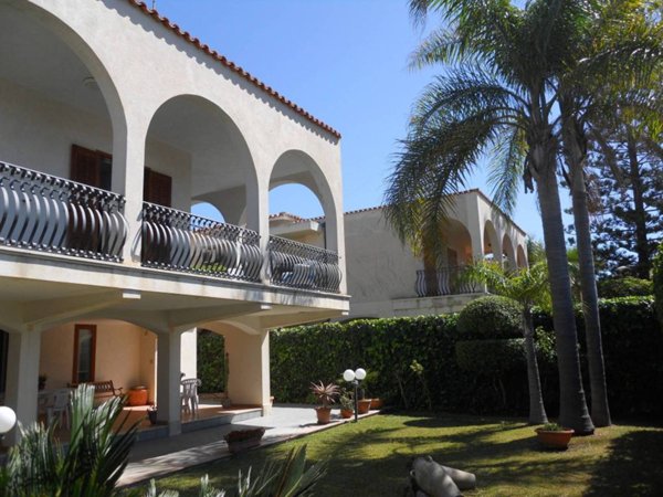 casa indipendente in vendita a Modica in zona Marina di Modica