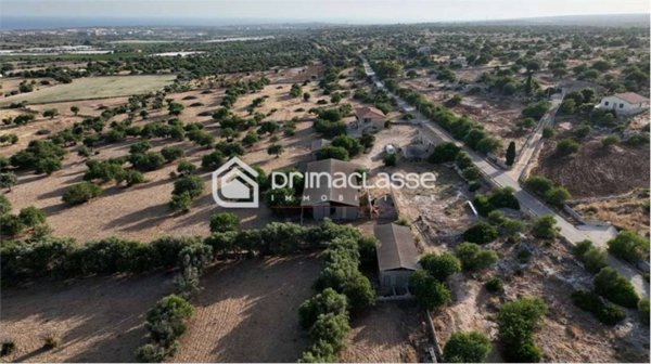 negozio in vendita a Modica