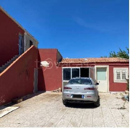 casa indipendente in vendita a Modica