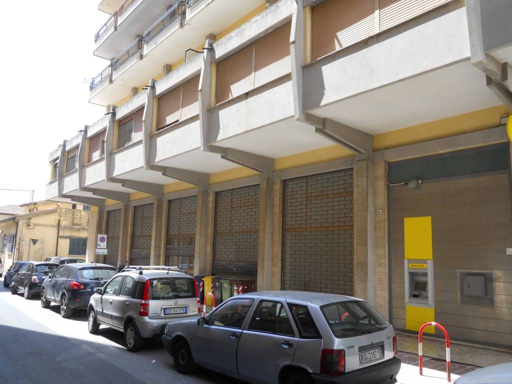 negozio in vendita a Modica in zona Modica Alta