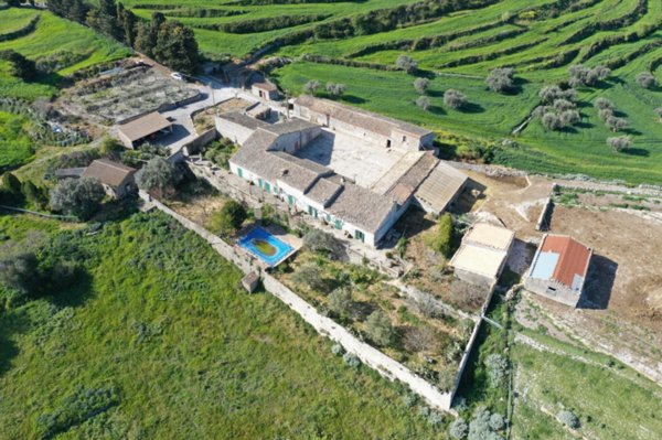 villa in vendita a Modica in zona Frigintini