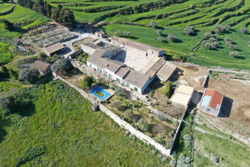 azienda agricola in vendita a Modica in zona Frigintini