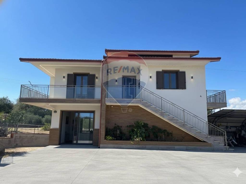 casa indipendente in vendita a Modica