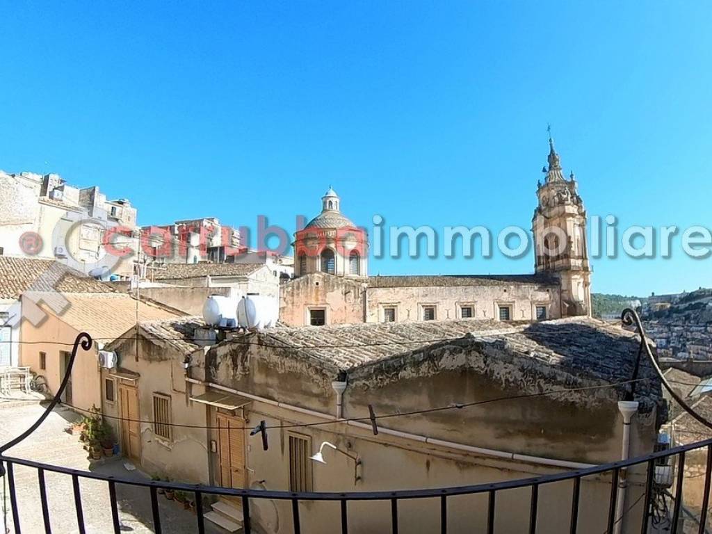 casa indipendente in vendita a Modica in zona Modica Alta