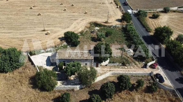 casa indipendente in vendita a Modica in zona Sacro Cuore