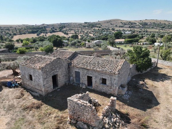 quadrivano in vendita a Modica