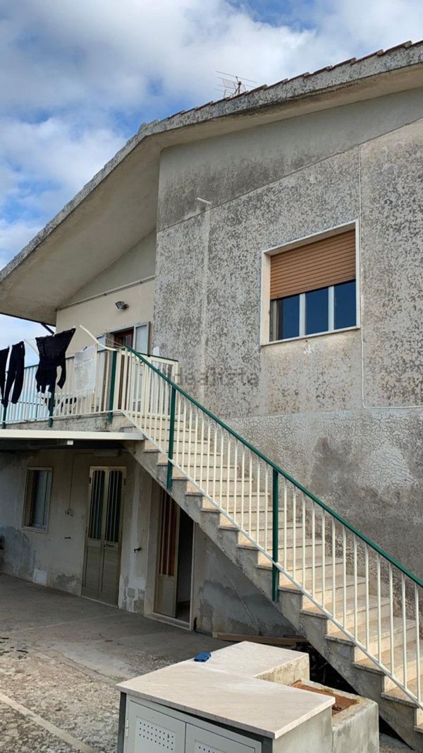 casa indipendente in vendita a Modica in zona Frigintini