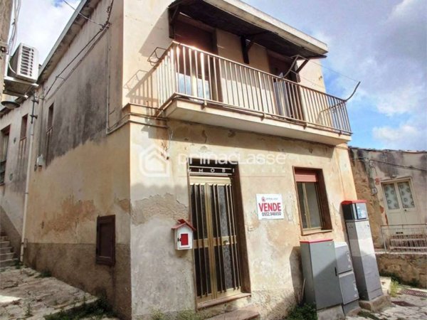 casa indipendente in vendita a Modica