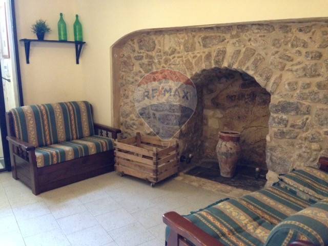 casa indipendente in vendita a Modica in zona Modica Bassa