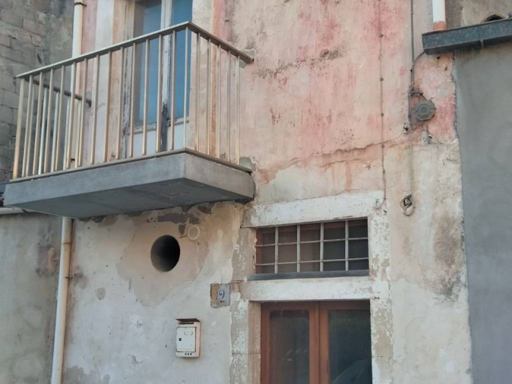 casa indipendente in vendita a Modica in zona Modica Bassa