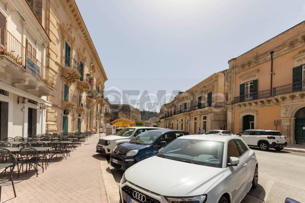 casa indipendente in vendita a Modica in zona Modica Bassa