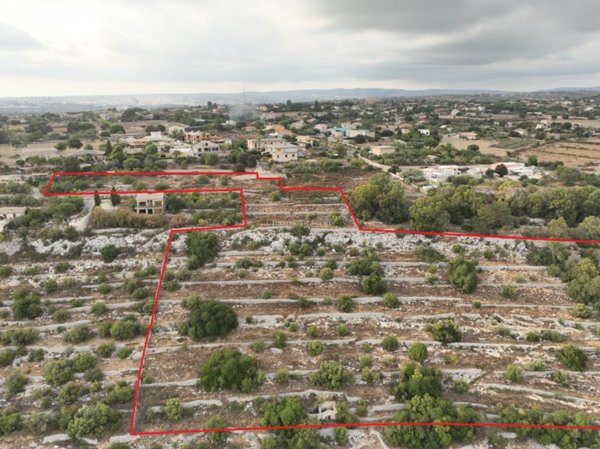 terreno edificabile in vendita a Modica